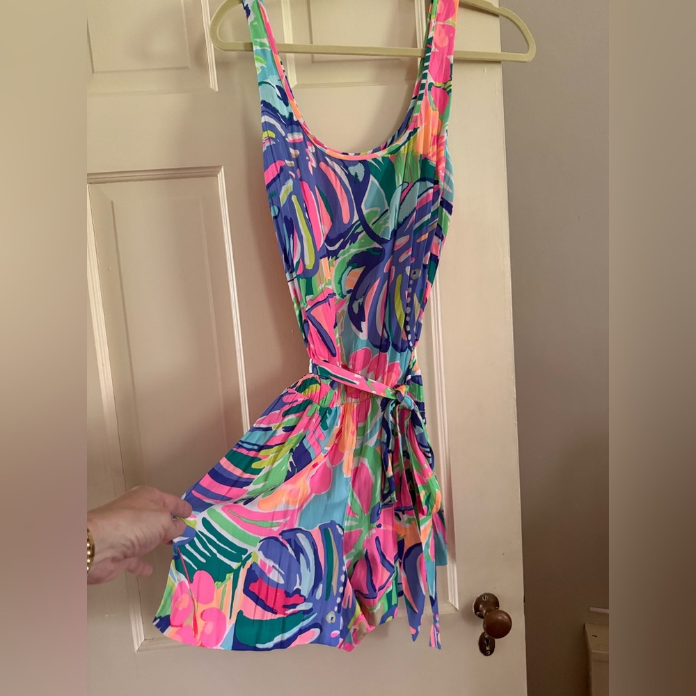 Lilly Pulitzer Multicolor Floral Print romper - Pink, Green, Blue size M